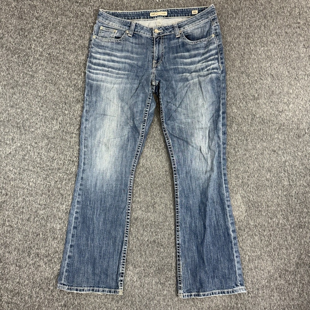 BKE Harper Bootcut Jeans‎ Women's 32L Medium Wash Stretch Denim Buckle